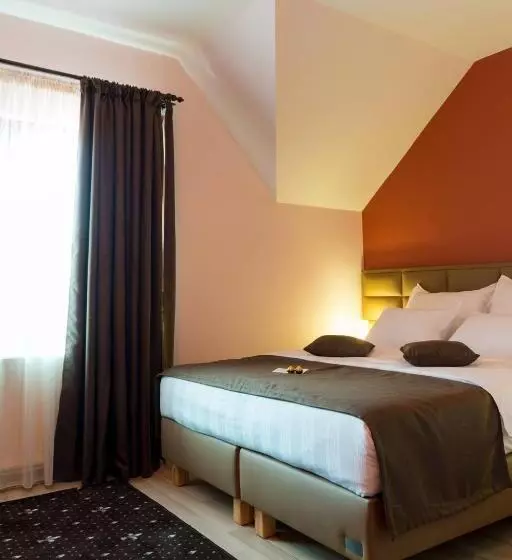 Hotelli Pridvorul Haiducilor