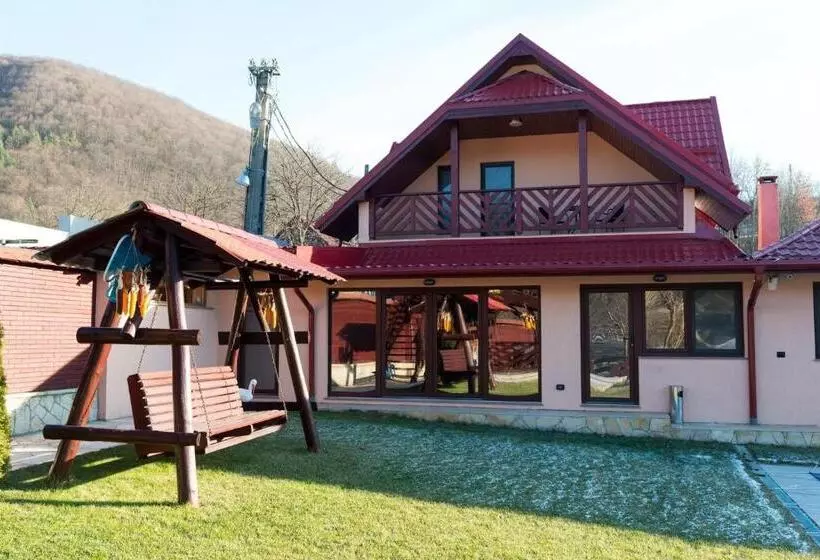 Hotelli Pridvorul Haiducilor