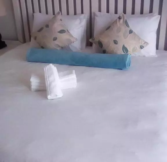 Lucolo Palace B&b   Mthatha