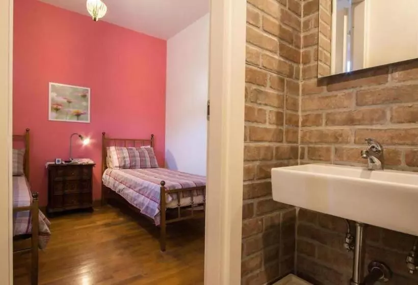 Majatalo La Stazione Per Dormire Guest House