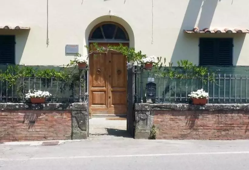 Majatalo La Stazione Per Dormire Guest House