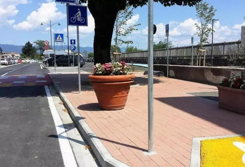 Majatalo La Stazione Per Dormire Guest House