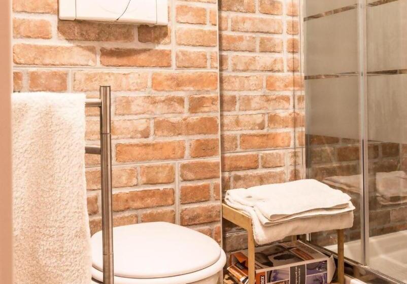 ペンション La Stazione Per Dormire Guest House