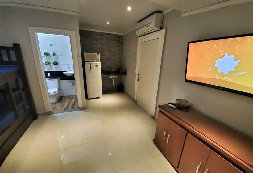 膳宿费 Marmeu Pitangueiras