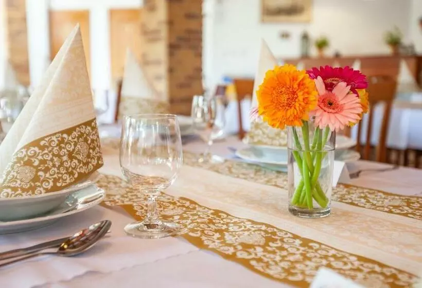 Majatalo Penzión Tücsök