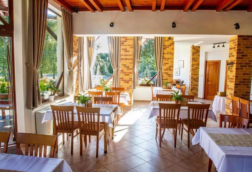 ペンション Penzión Tücsök