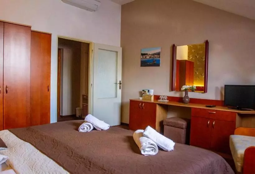 Majatalo Penzión Tücsök