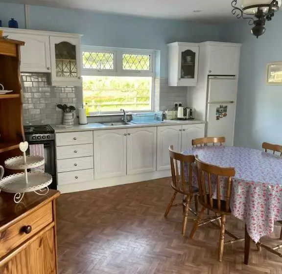 پانسیون Rose Cottage