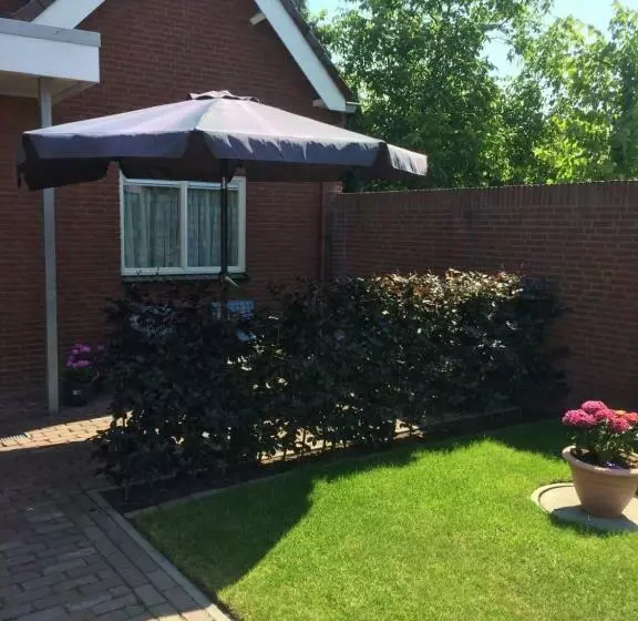 Aamiaismajoitus (B&B) Bed&breakfast De Hooimoat