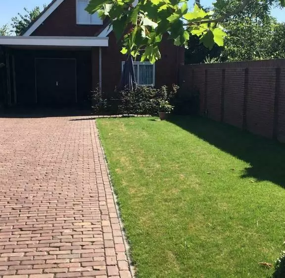 Aamiaismajoitus (B&B) Bed&breakfast De Hooimoat