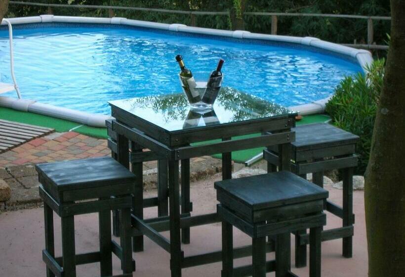 مبيت وإفطار Brojo Hill