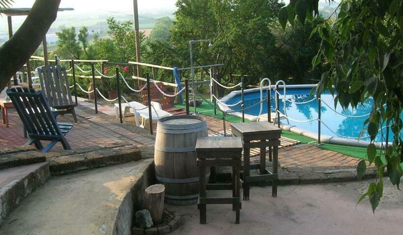 مبيت وإفطار Brojo Hill