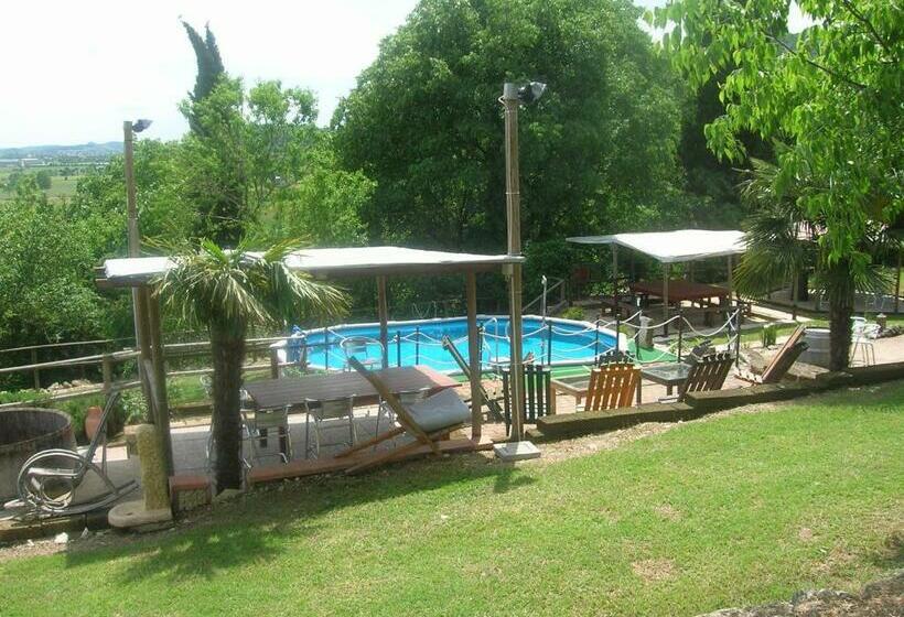 مبيت وإفطار Brojo Hill