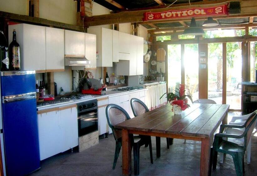 مبيت وإفطار Brojo Hill