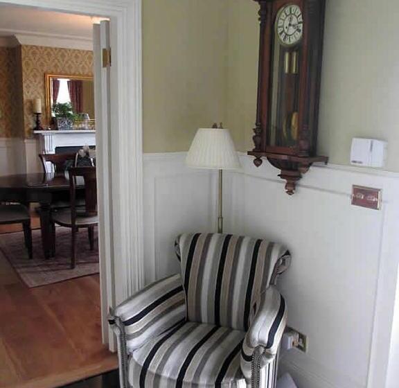 Bed and Breakfast Drumhierney Lodge