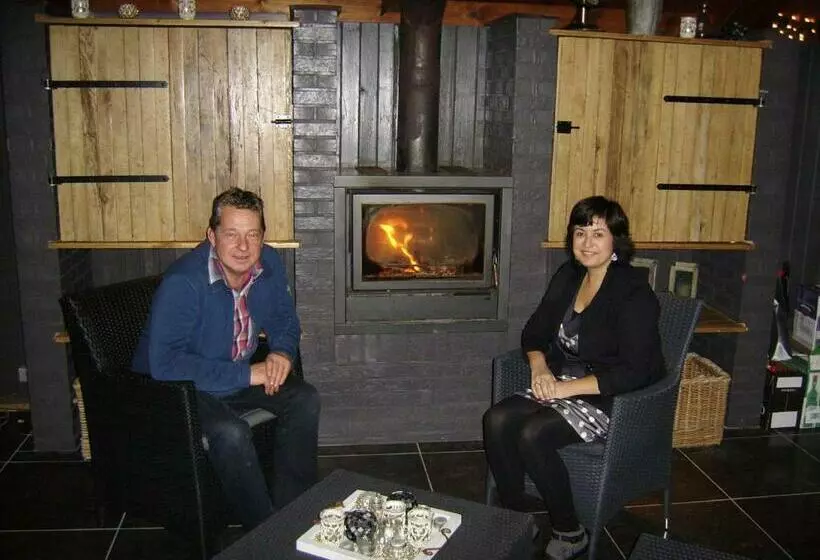 Aamiaismajoitus (B&B) Het Schalks Genot