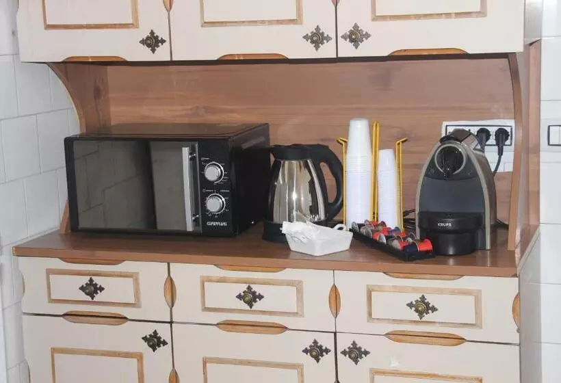 تختخواب و صبحانه I Due Baroni   Fronte Campus