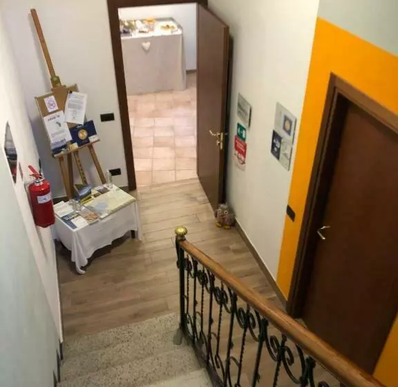 تختخواب و صبحانه La Tegola