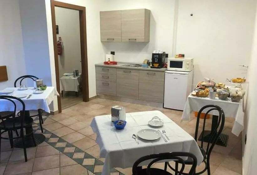 تختخواب و صبحانه La Tegola