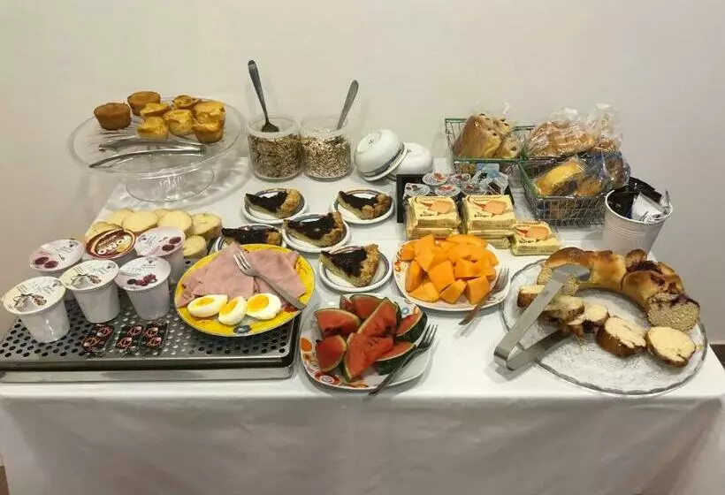 تختخواب و صبحانه La Tegola