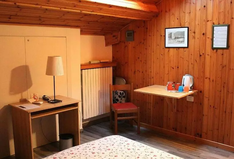 تختخواب و صبحانه La Tegola