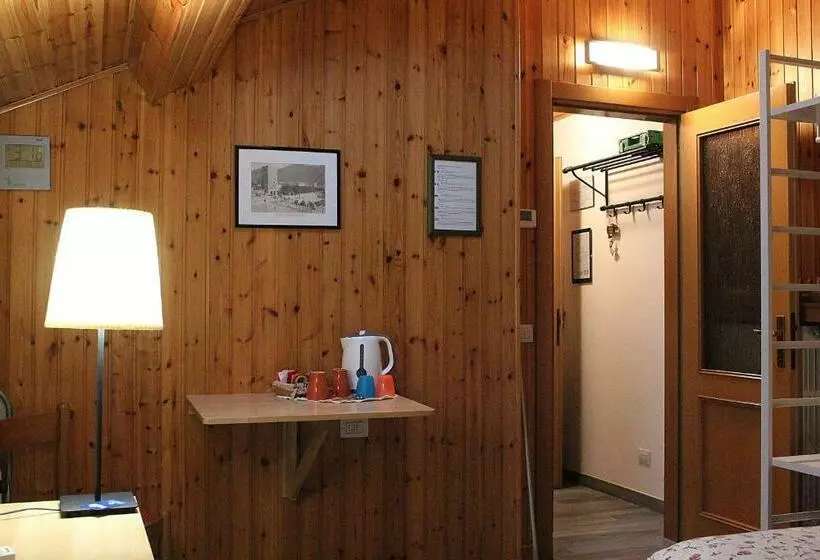 تختخواب و صبحانه La Tegola