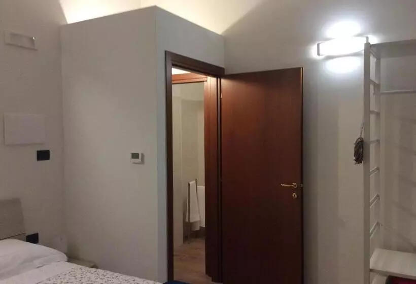 تختخواب و صبحانه La Tegola