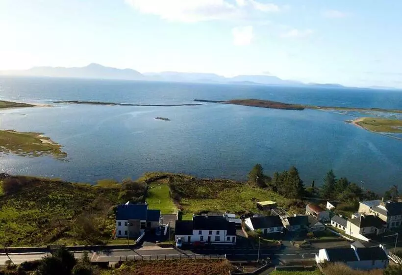 Aamiaismajoitus (B&B) Mulranny House