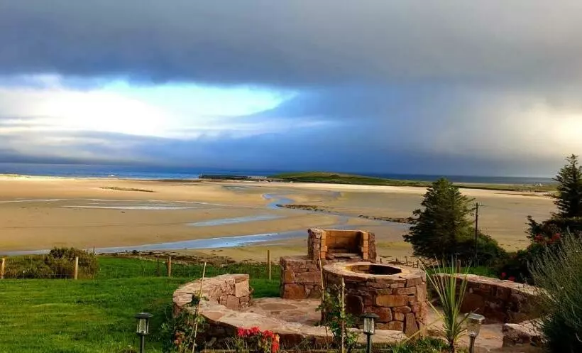 Aamiaismajoitus (B&B) Mulranny House