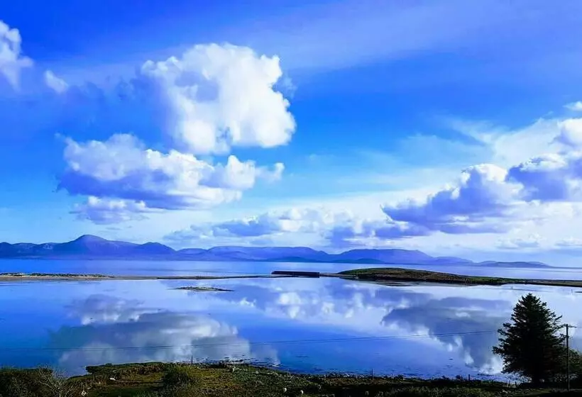 Aamiaismajoitus (B&B) Mulranny House