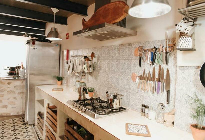 Casa Da Madalena Backpackers Hostel