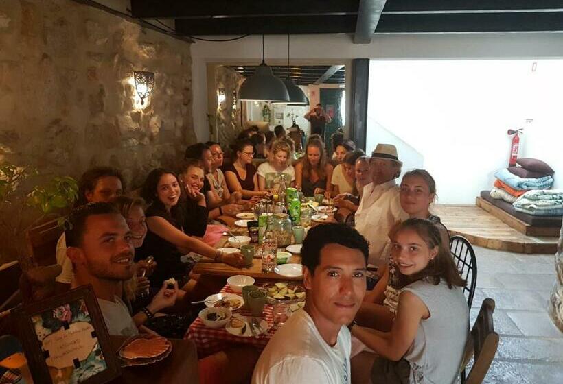 Casa Da Madalena Backpackers Hostel