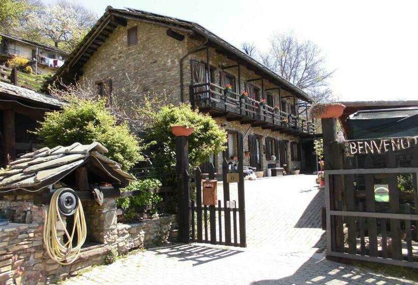 ホテル Agriturismo Fiorendo