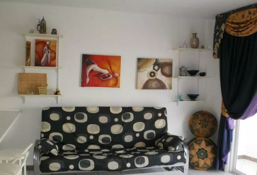 Las Mimosas