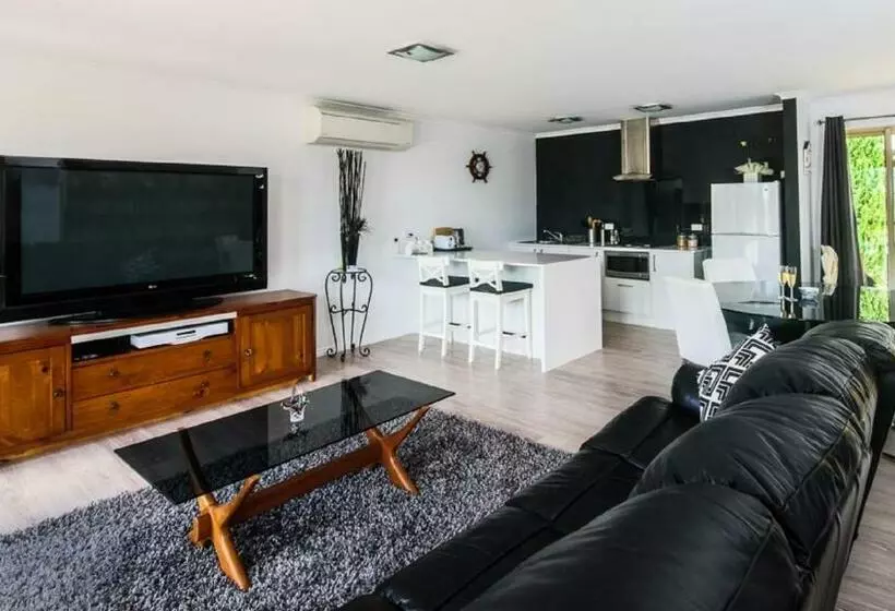 Lure Bed And Breakfast