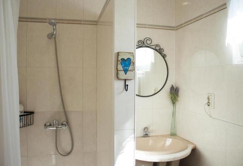 پانسیون Coutorural