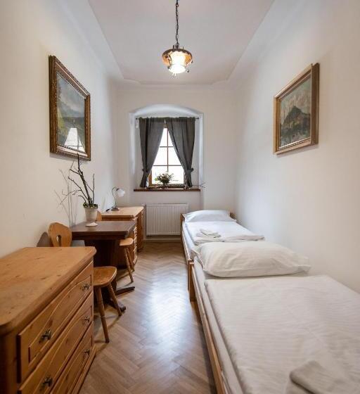 ペンション Restaurace A Penzion Stará Pošta