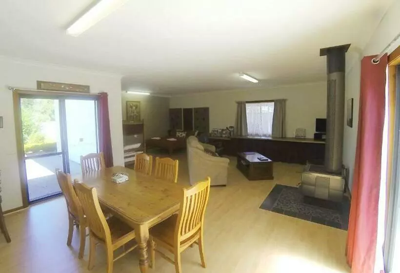 پانسیون The Cosy Cottage