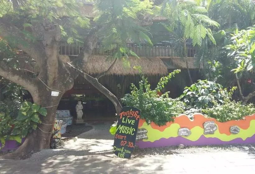 Retkeilymaja Topi Inn