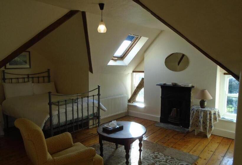 مبيت وإفطار Ballynona House