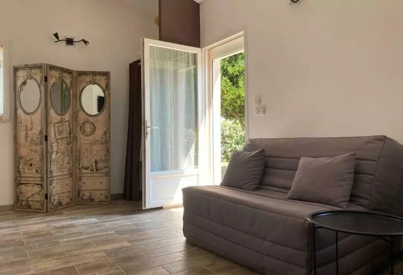 ベッドアンドブレックファースト Chambres D Hôtes La Brullière