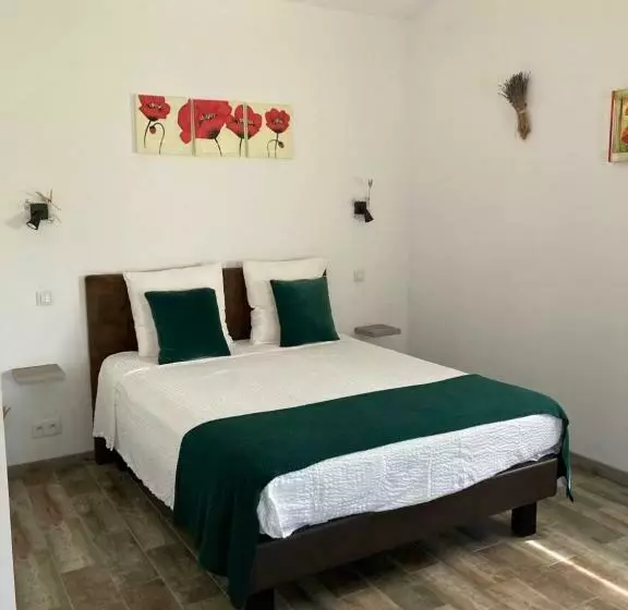 ベッドアンドブレックファースト Chambres D Hôtes La Brullière
