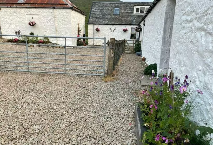 Aamiaismajoitus (B&B) Garrison Of Inversnaid Farm With Hot Tub