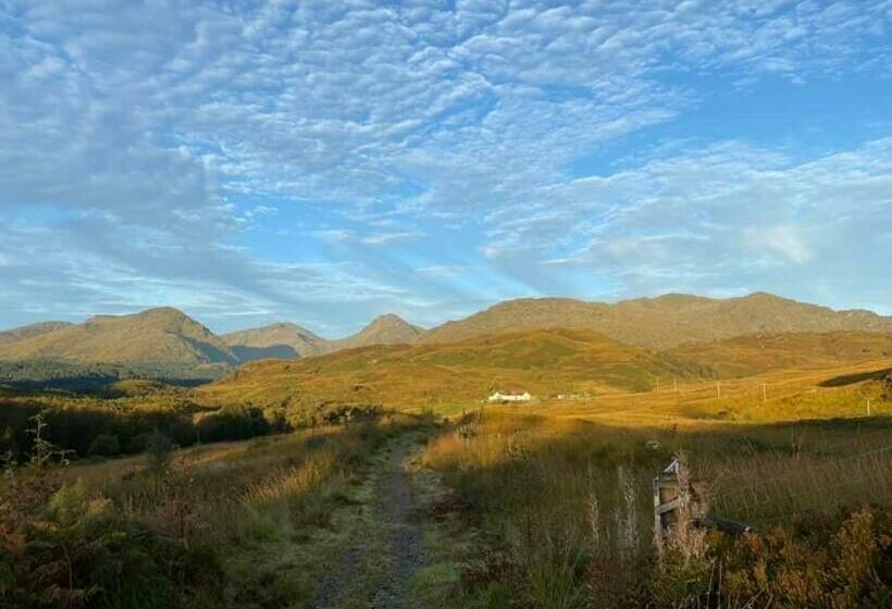 ベッドアンドブレックファースト Garrison Of Inversnaid Farm With Hot Tub