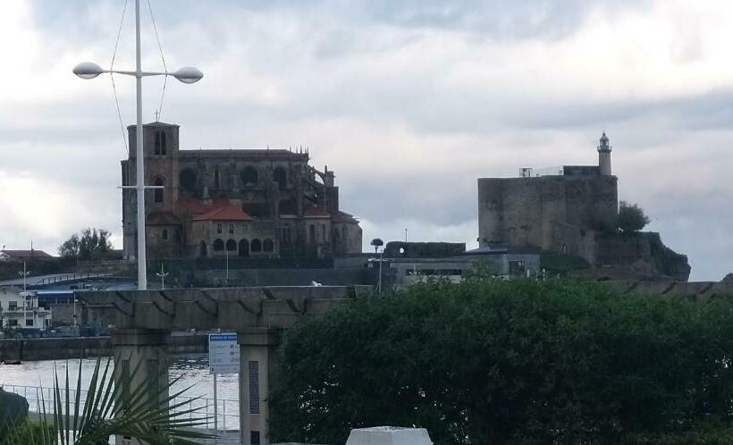 צימר Villa Floren Castro Urdiales