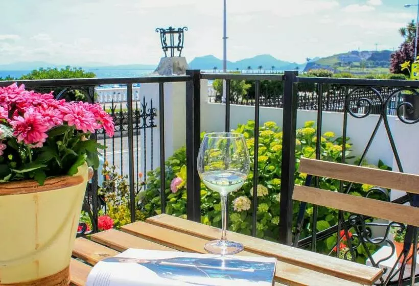 ベッドアンドブレックファースト Villa Floren Castro Urdiales