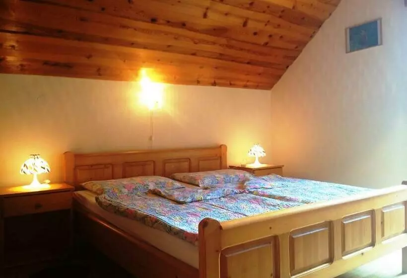 هتل Farm Stay Juvanija