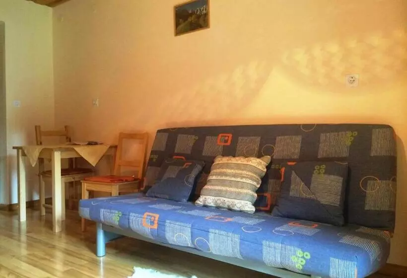 هتل Farm Stay Juvanija