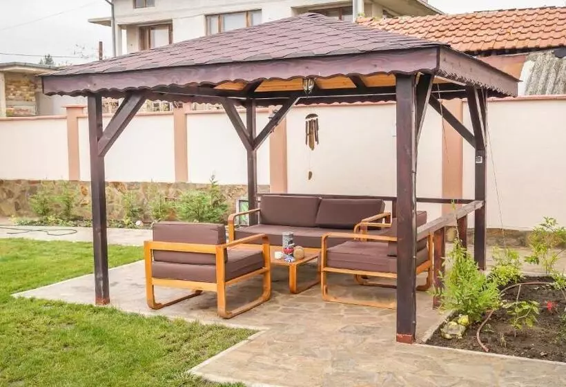 Majatalo Guest House Meridi