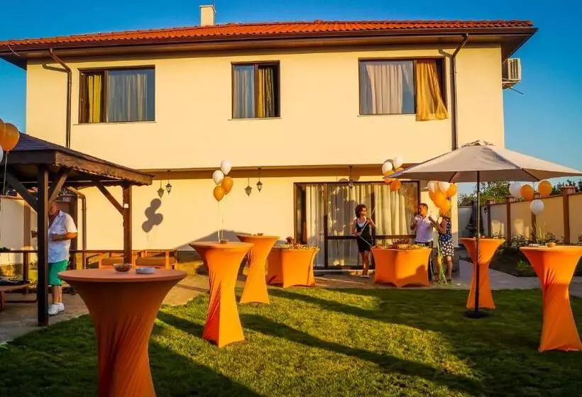 Majatalo Guest House Meridi